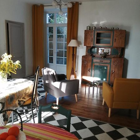 昂古莱姆Au Logis De Vechillot住宿加早餐旅馆 外观 照片